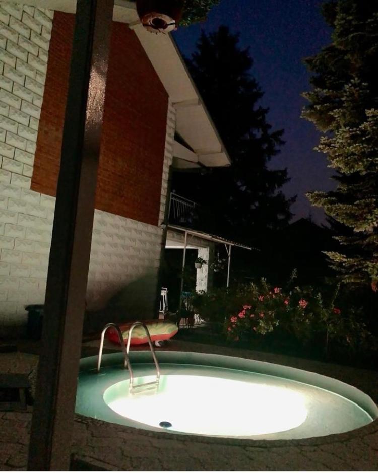 נובי סאד White House With Sauna And Jacuzzi מראה חיצוני תמונה